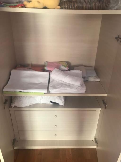 Apartament Τεσσαρι Στον Ναυτικο Ομιλο Χiου Chios Town Zewnętrze zdjęcie