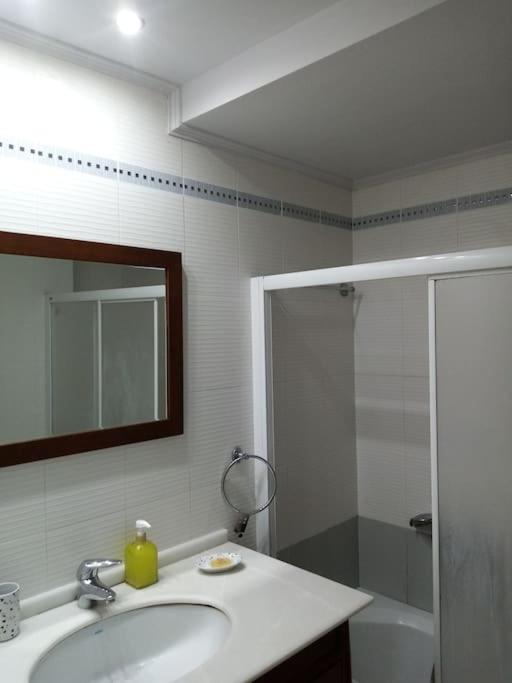 Apartament Τεσσαρι Στον Ναυτικο Ομιλο Χiου Chios Town Zewnętrze zdjęcie