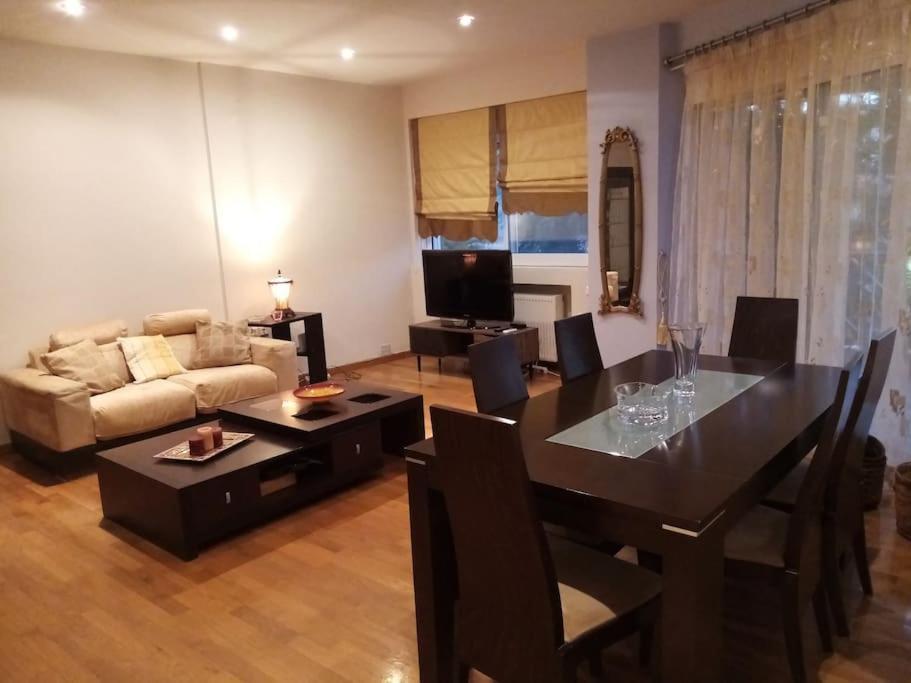 Apartament Τεσσαρι Στον Ναυτικο Ομιλο Χiου Chios Town Zewnętrze zdjęcie